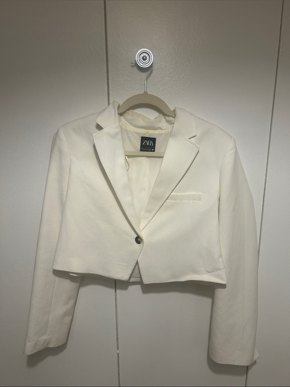 ZARA Off-White Cropped Blazer Jacket